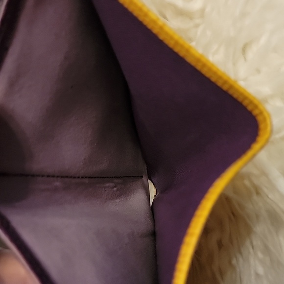 Louis Vuitton Vintage Epi Leather Porte Tresor Wallet - Picture 15 of 15